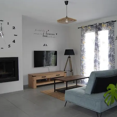 Ac Interlude Villa *