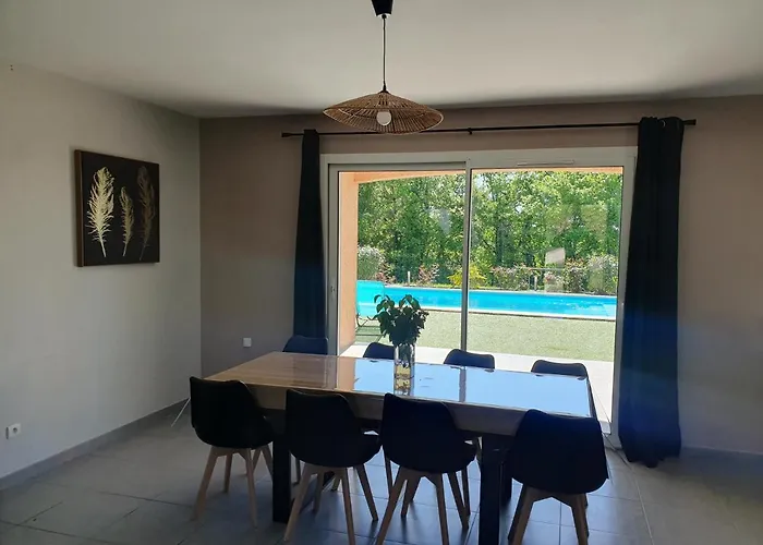 Ac Interlude Castelnau-de-Montmiral