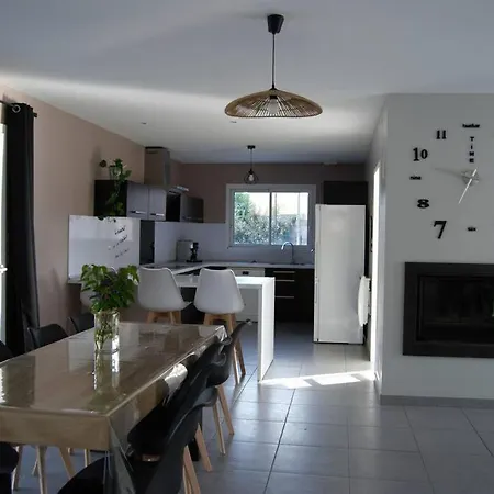 Ac Interlude * Castelnau-de-Montmiral